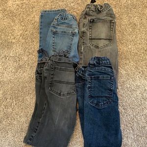 Lot of 4 pair of slim cut boys jeans. 6-8